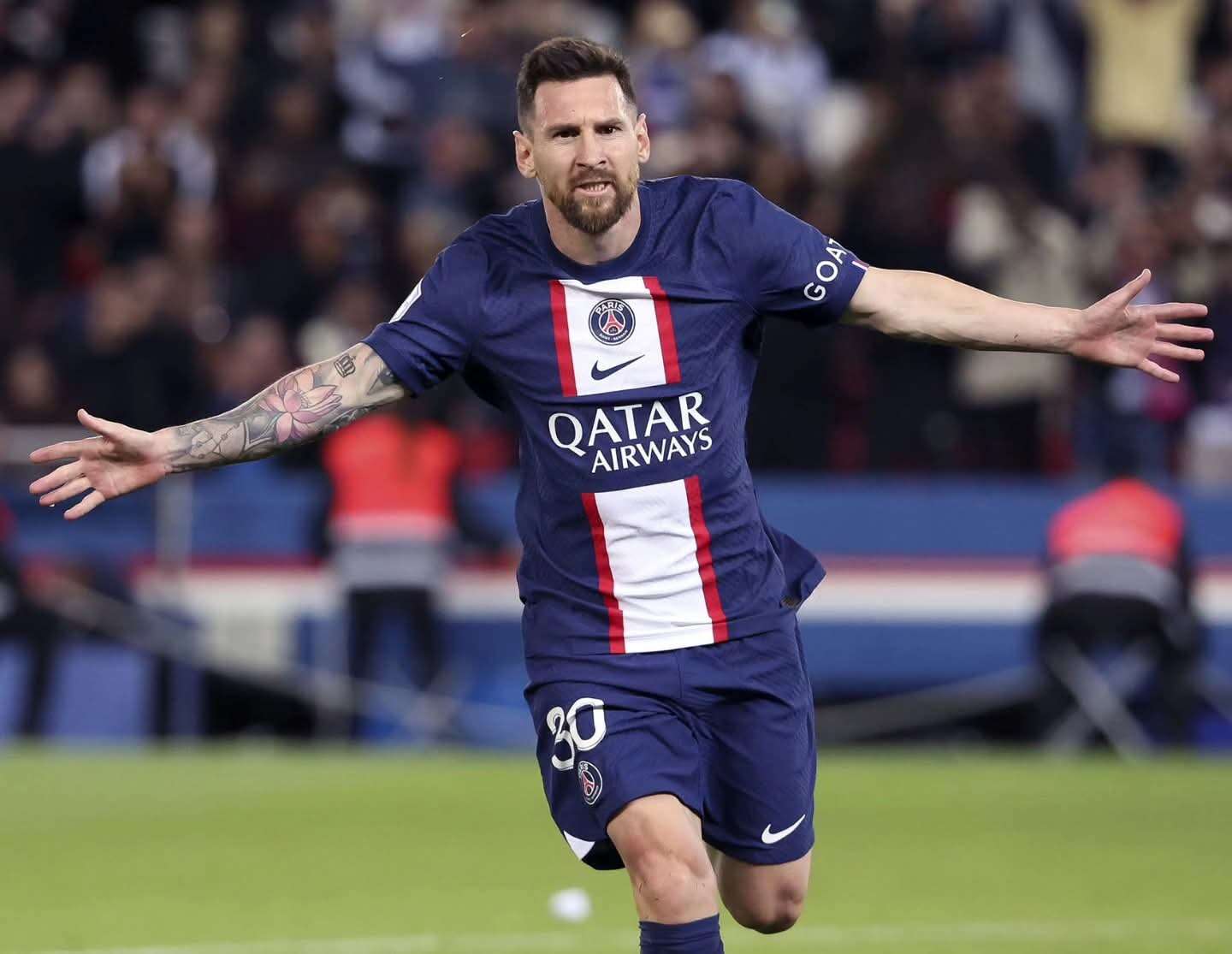 🚨👀 Kuri Instagram, Leo Messi a following amakipe 7 ariko ntiharimo PSG. 🥶

Nubwo yamaze seasons 2 i Paris, Messi ntagikurikira PSG kuri Instagram - kandi ntabwo bitunguranye.